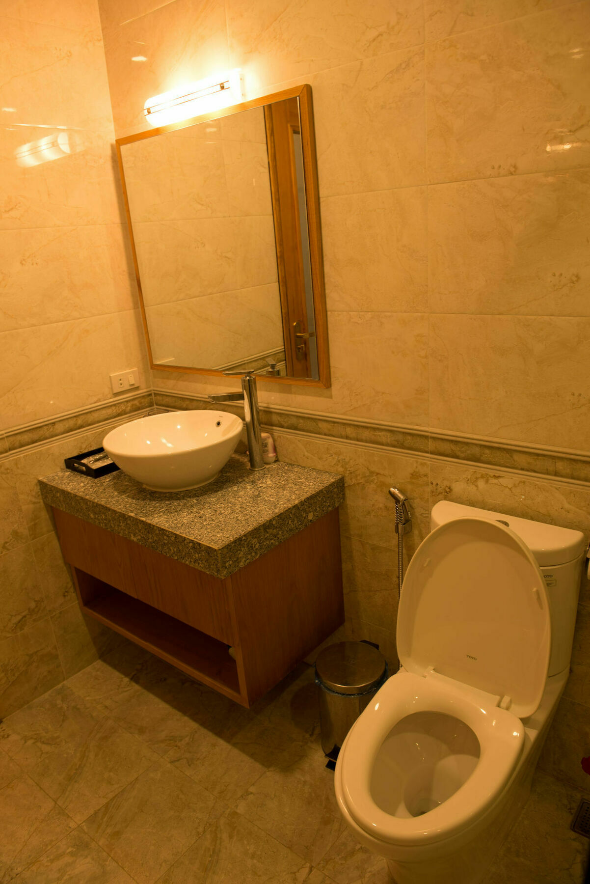 Sinh Plaza Hotell Hanoi Exteriör bild