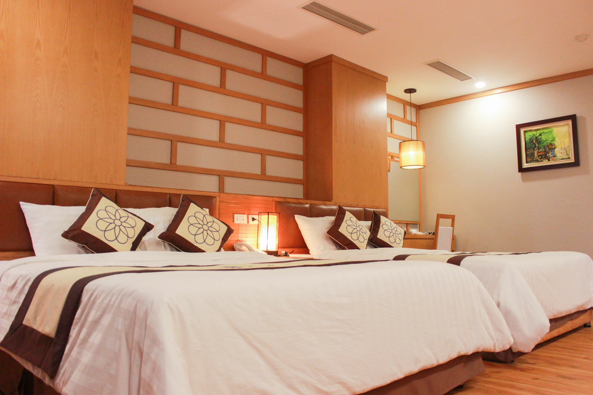 Sinh Plaza Hotell Hanoi Exteriör bild